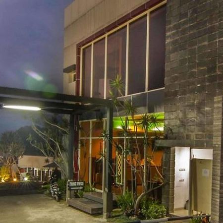 The Rizen Hotel Cisarua Kültér fotó