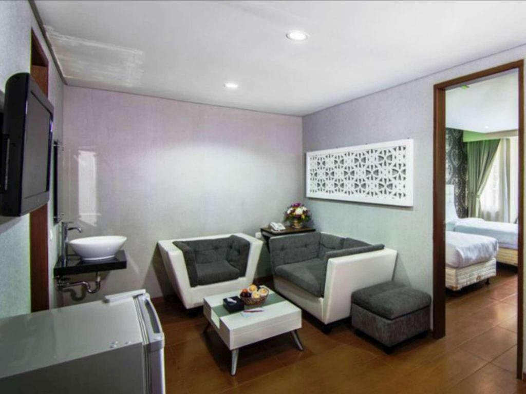 The Rizen Hotel Cisarua Kültér fotó