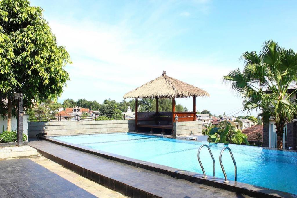 The Rizen Hotel Cisarua Kültér fotó