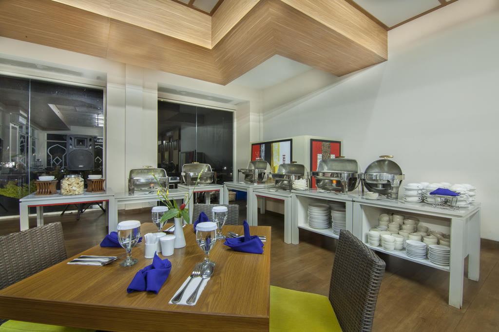 The Rizen Hotel Cisarua Kültér fotó
